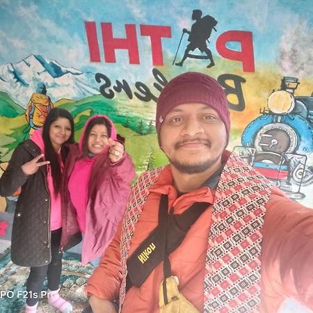 Pathi Bunkers Hostel Darjeeling  Buitenkant foto