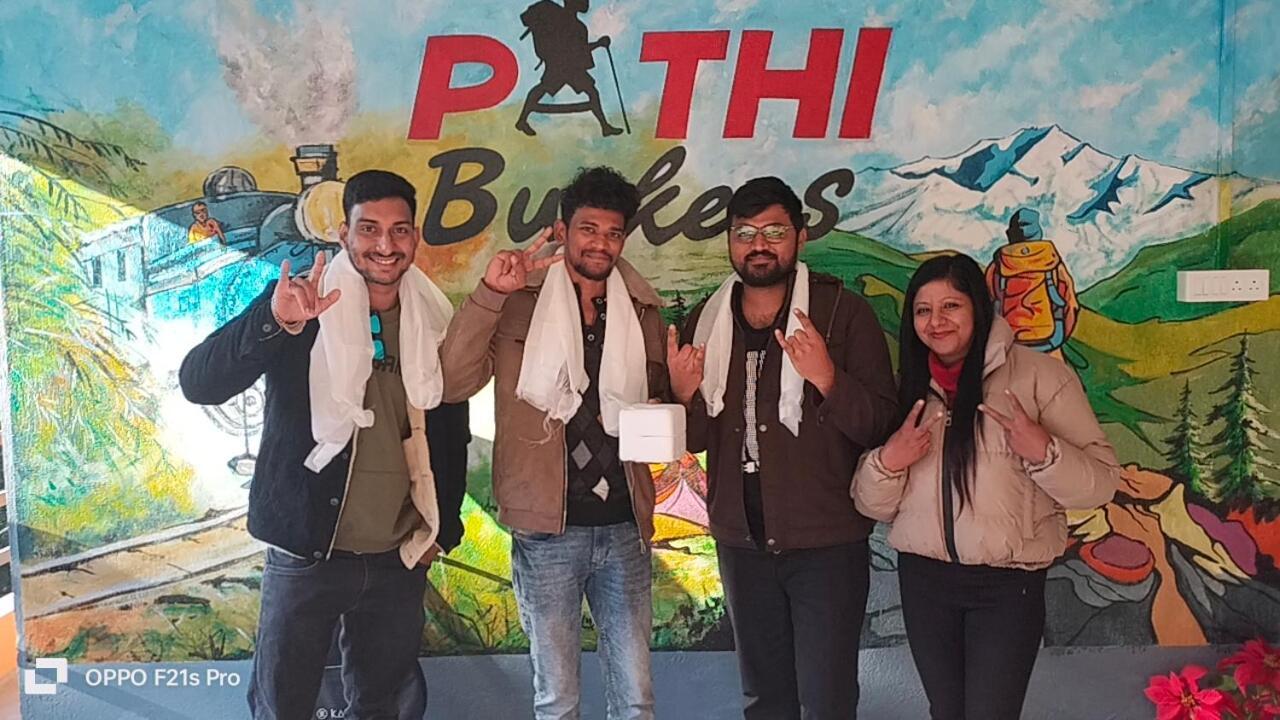 Pathi Bunkers Hostel Darjeeling  Buitenkant foto