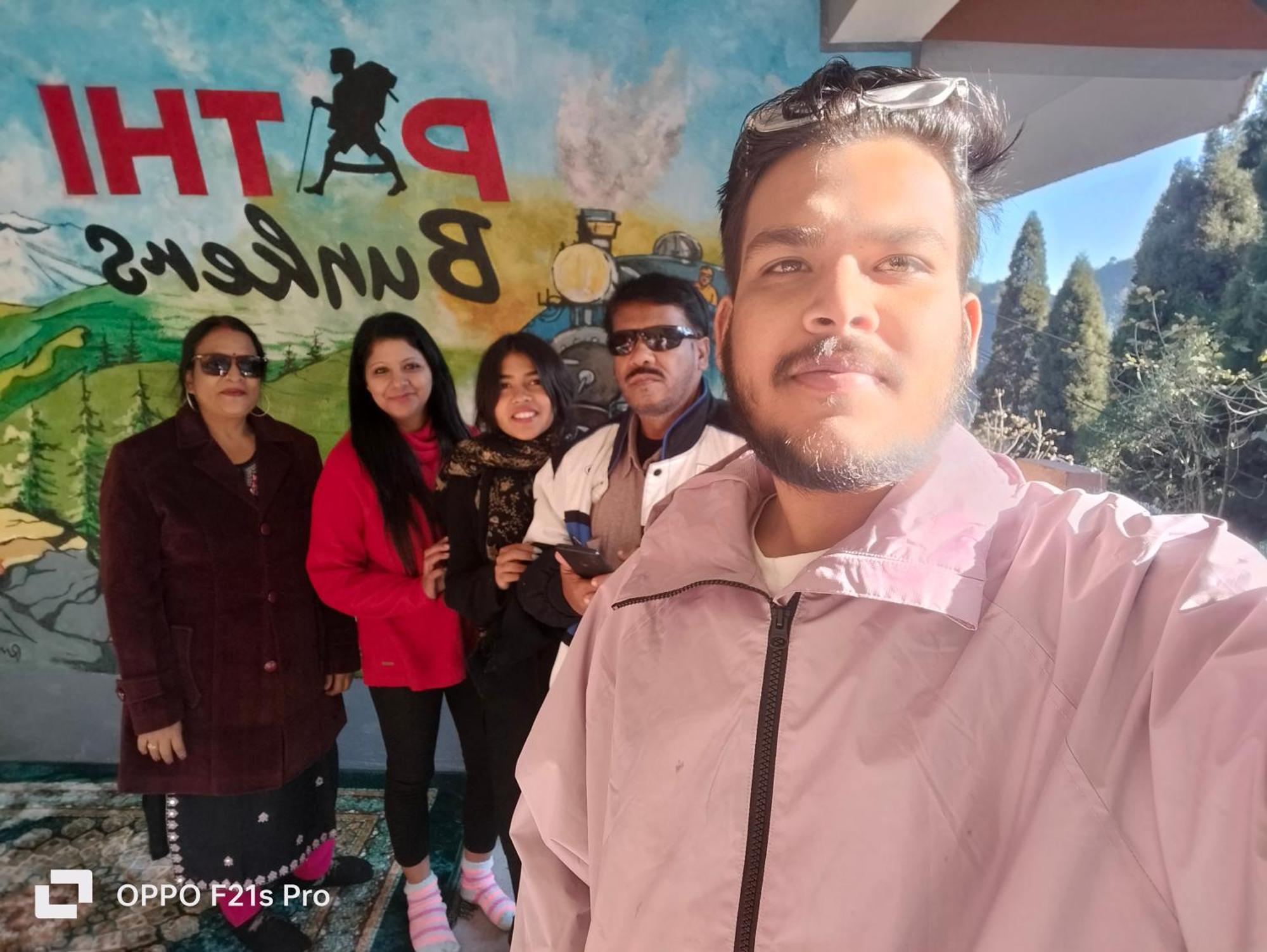Pathi Bunkers Hostel Darjeeling  Buitenkant foto